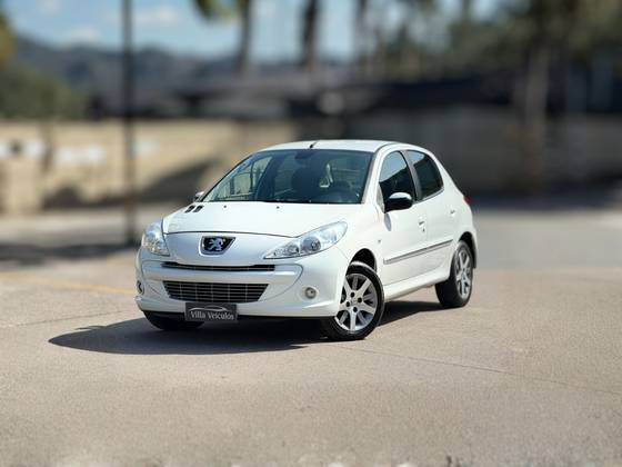 PEUGEOT 207 1.4 XR SPORT 8V FLEX 4P MANUAL PEUGEOT 207 1.4 XR SPORT 8V FLEX 4P MANUAL